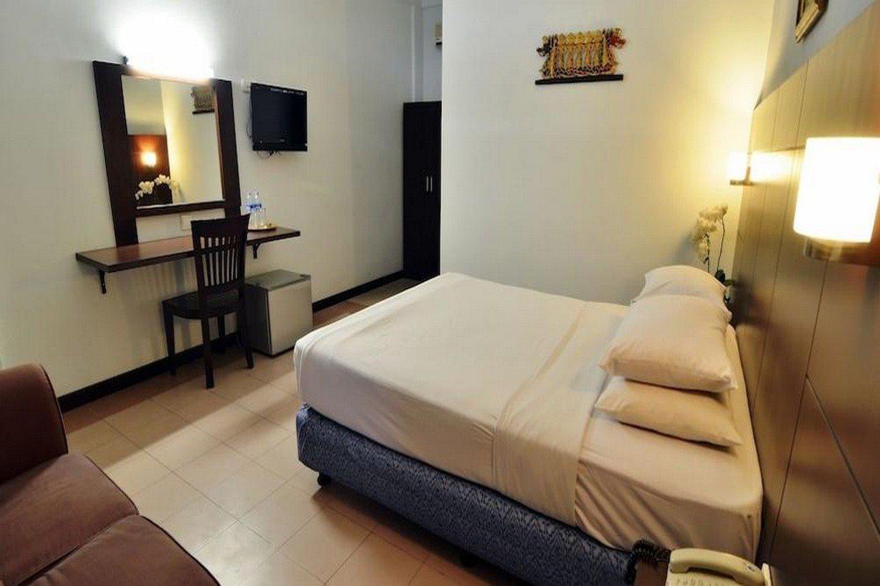 Rosani Hotel Kuta  Exterior photo