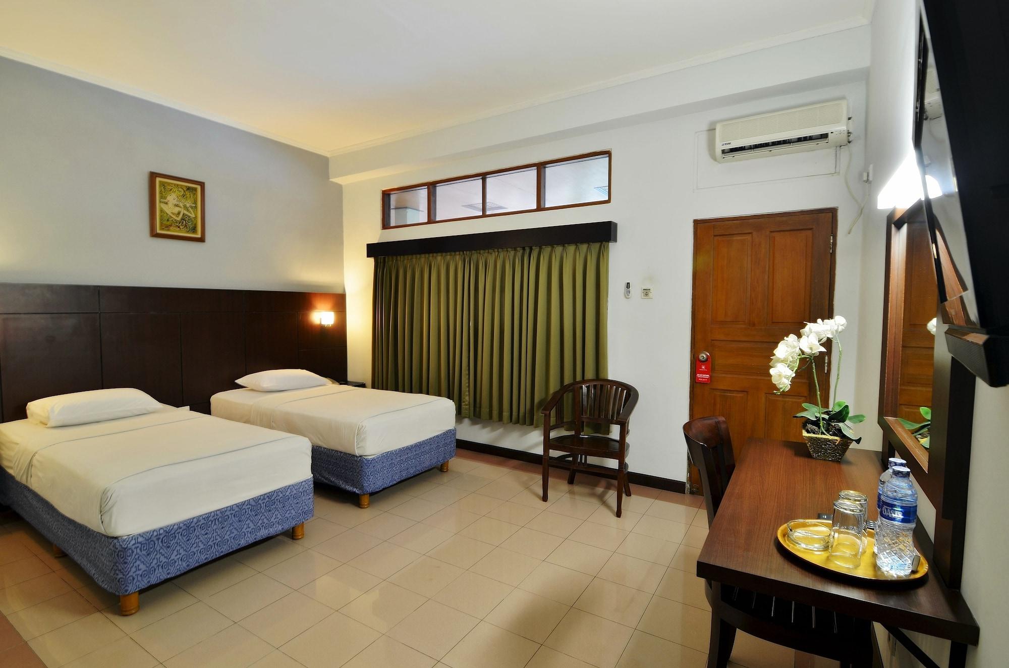 Rosani Hotel Kuta  Exterior photo