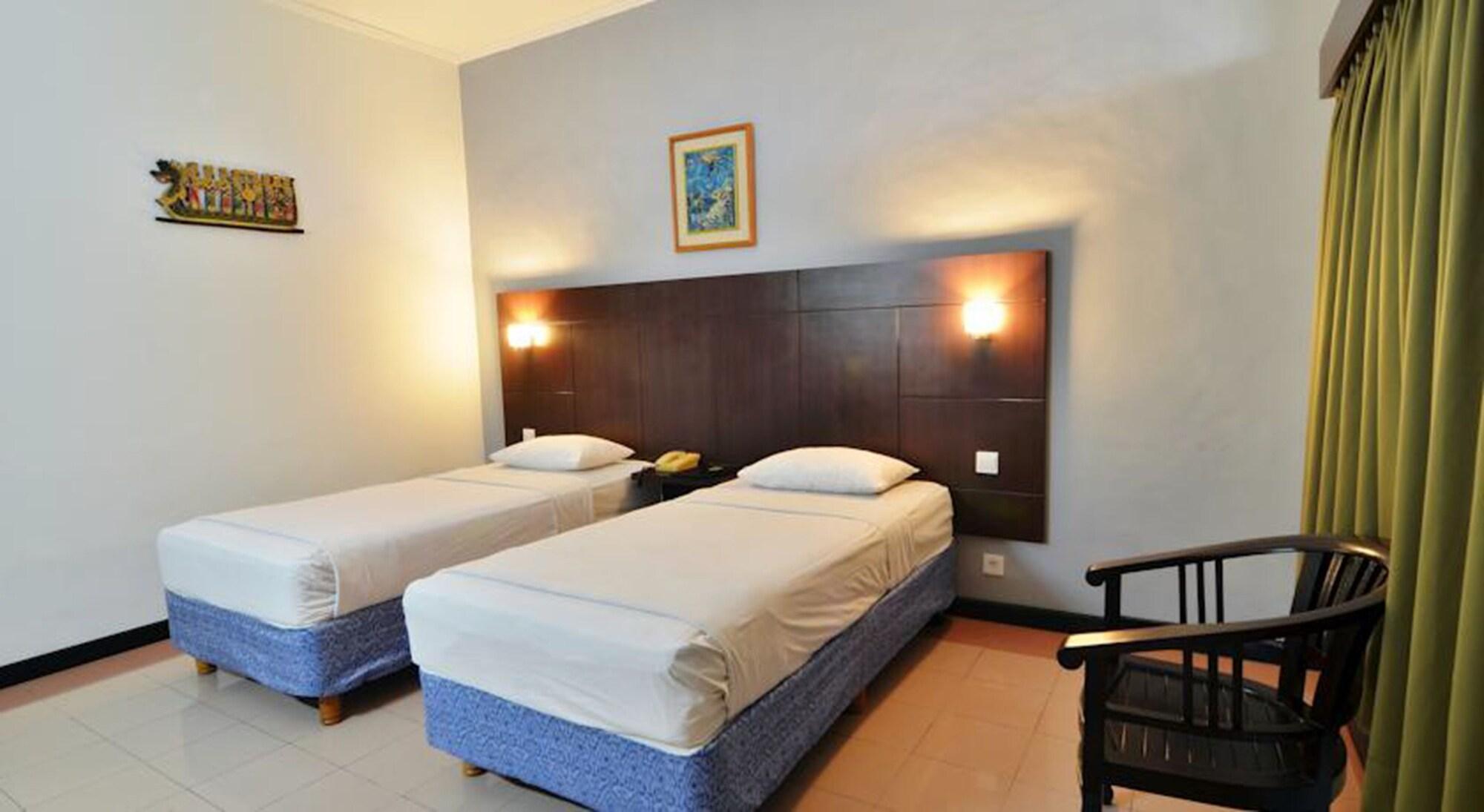 Rosani Hotel Kuta  Exterior photo