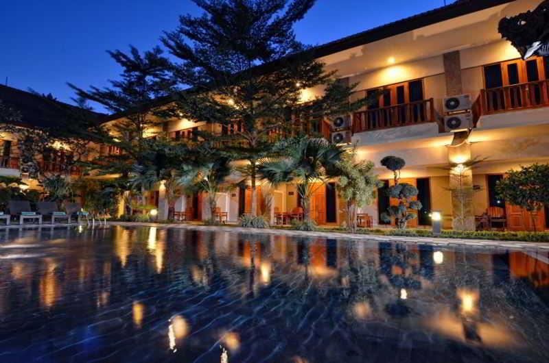 Rosani Hotel Kuta  Exterior photo
