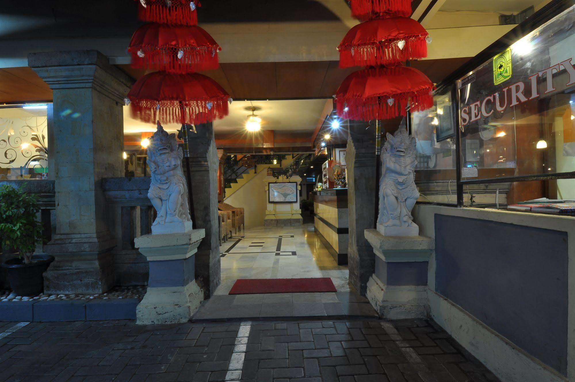 Rosani Hotel Kuta  Exterior photo