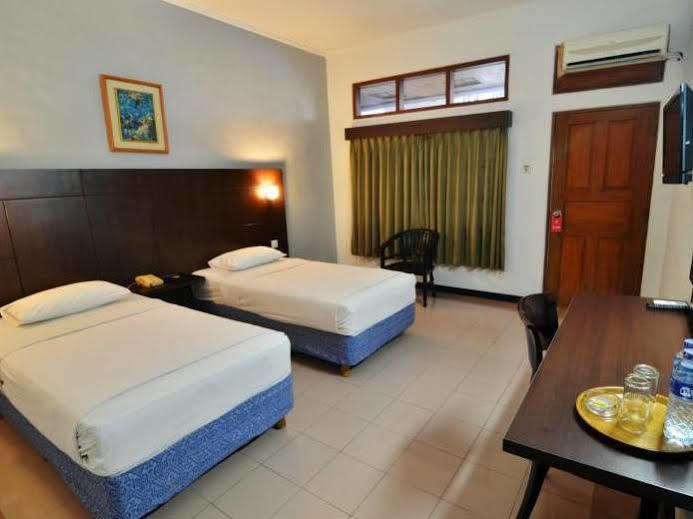 Rosani Hotel Kuta  Exterior photo